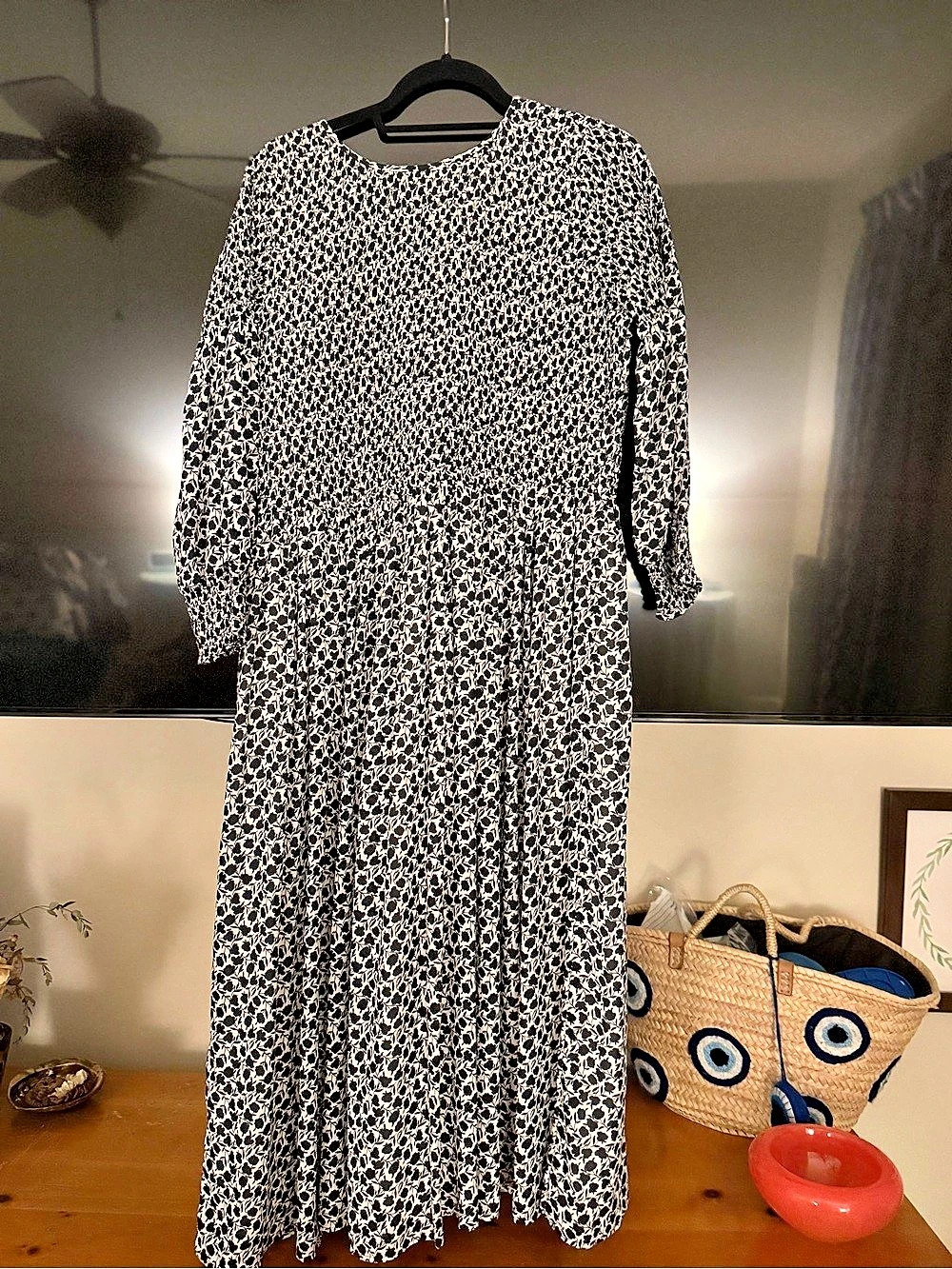 Ann Taylor Floral Midi Dress in Navy & White Like New